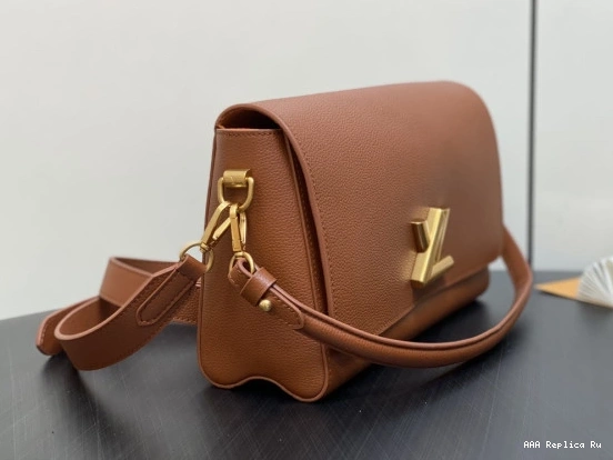 AAA Replica Ru LOUIS Soft VUITTON Twist-27*19*9CM 0811